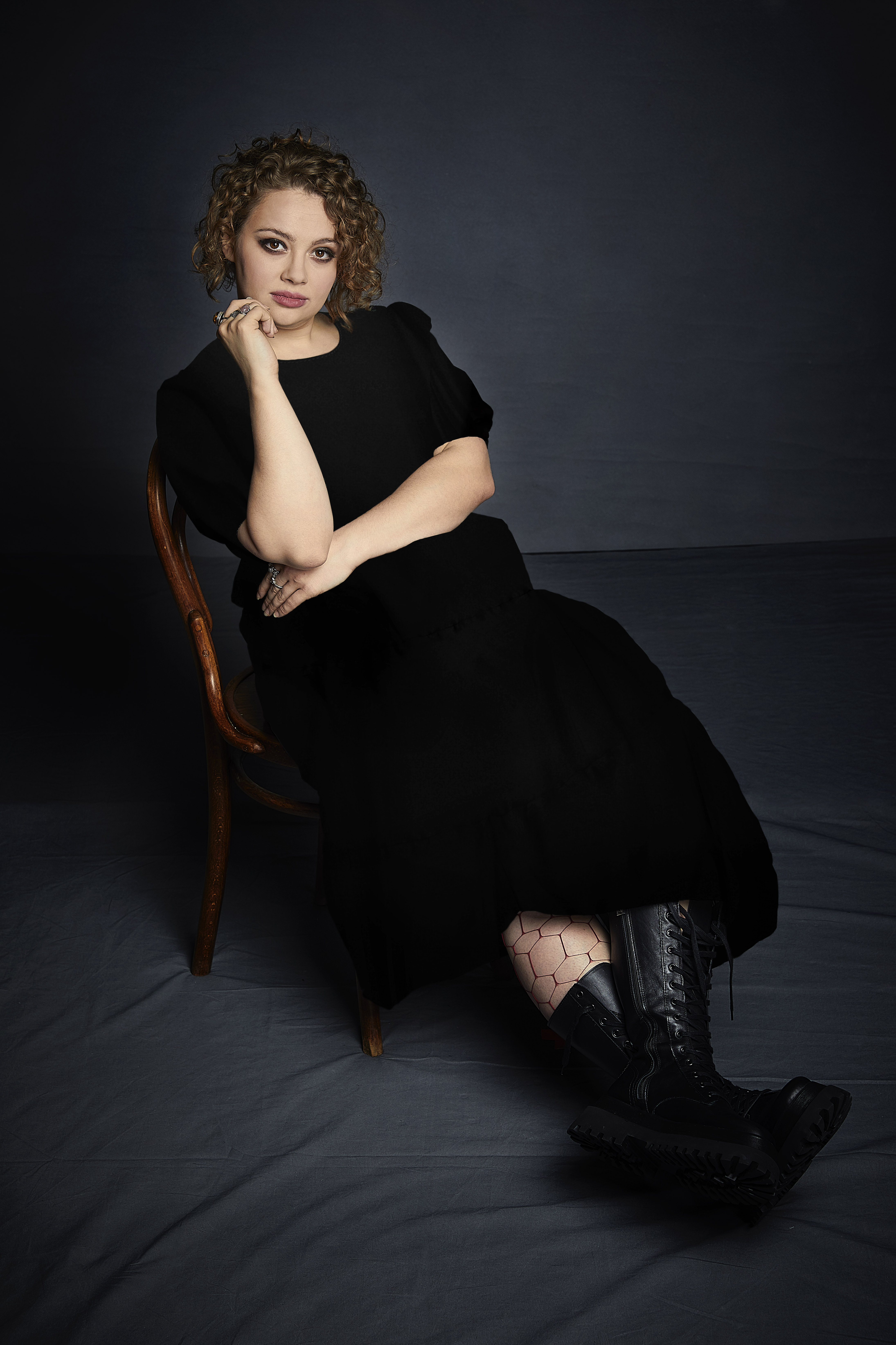 Carrie Hope Fletcher S05 0943